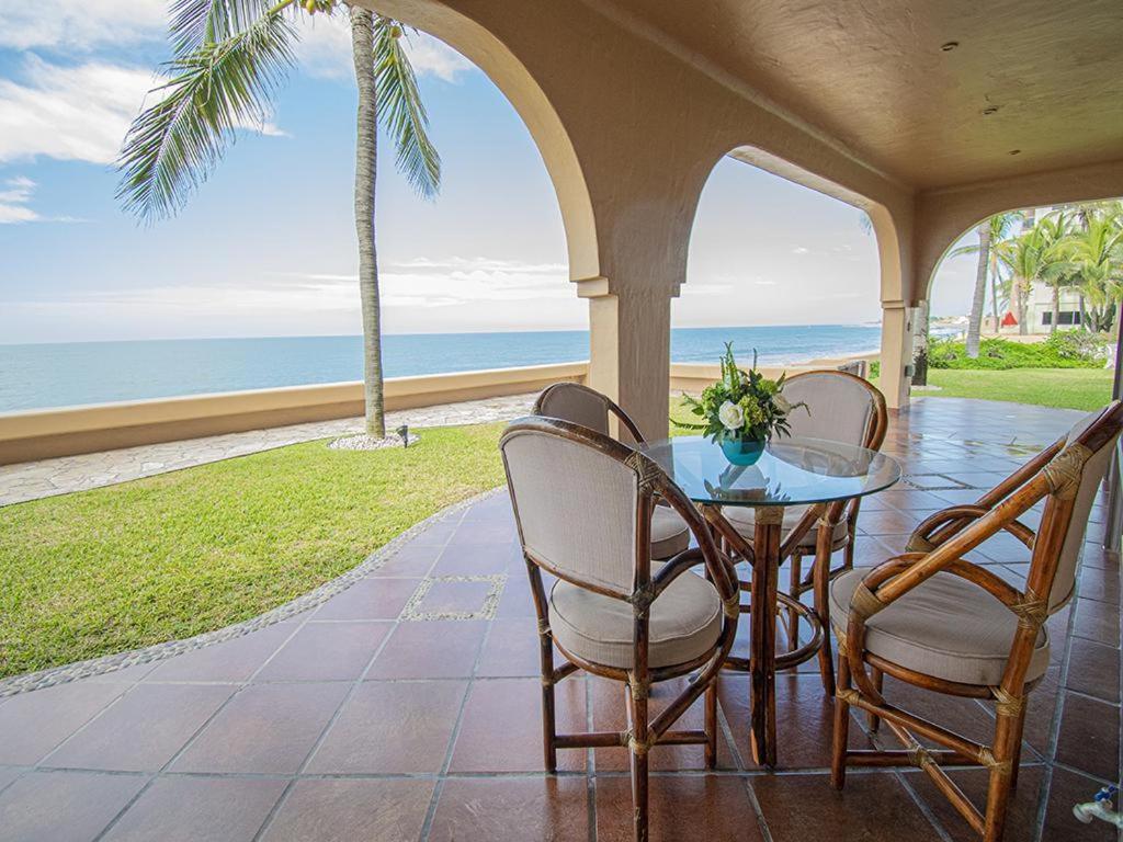Beachfront Delfin Estate With Pool Sleeps 43 Mazatlán Exterior foto