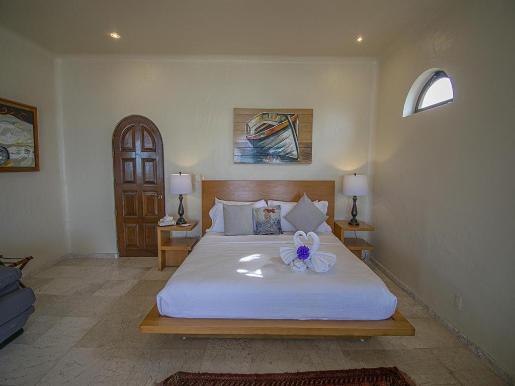 Beachfront Delfin Estate With Pool Sleeps 43 Mazatlán Exterior foto