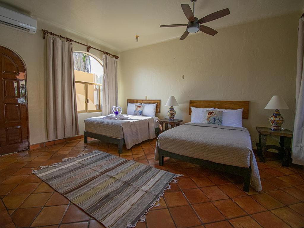 Beachfront Delfin Estate With Pool Sleeps 43 Mazatlán Exterior foto