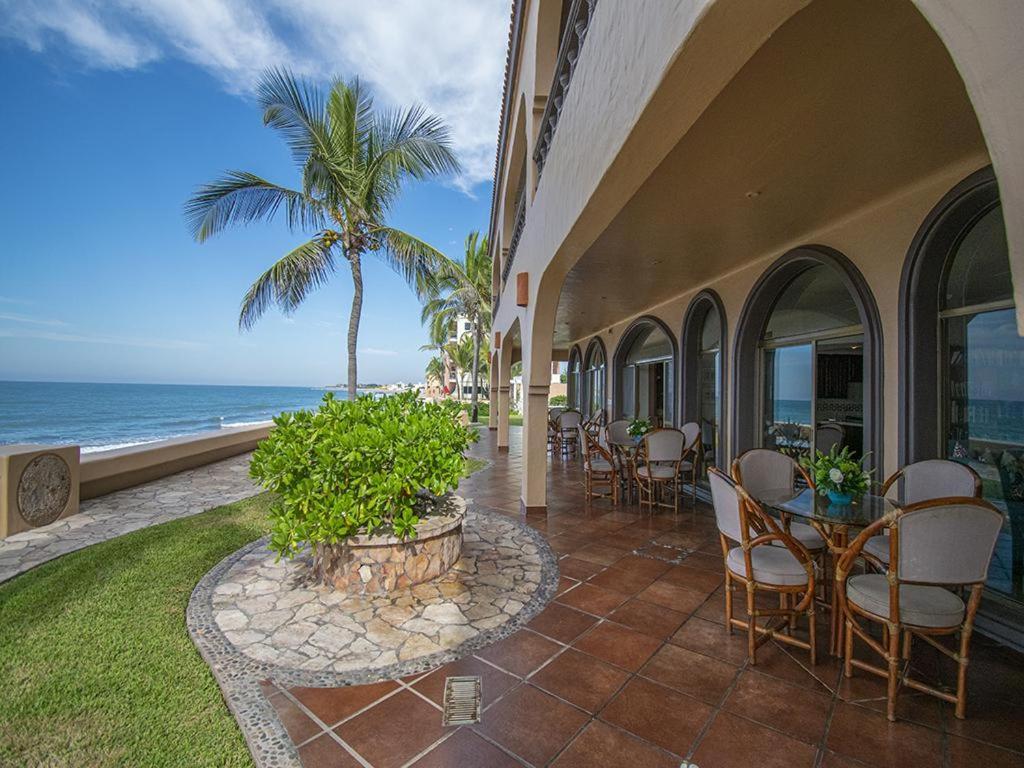 Beachfront Delfin Estate With Pool Sleeps 43 Mazatlán Exterior foto